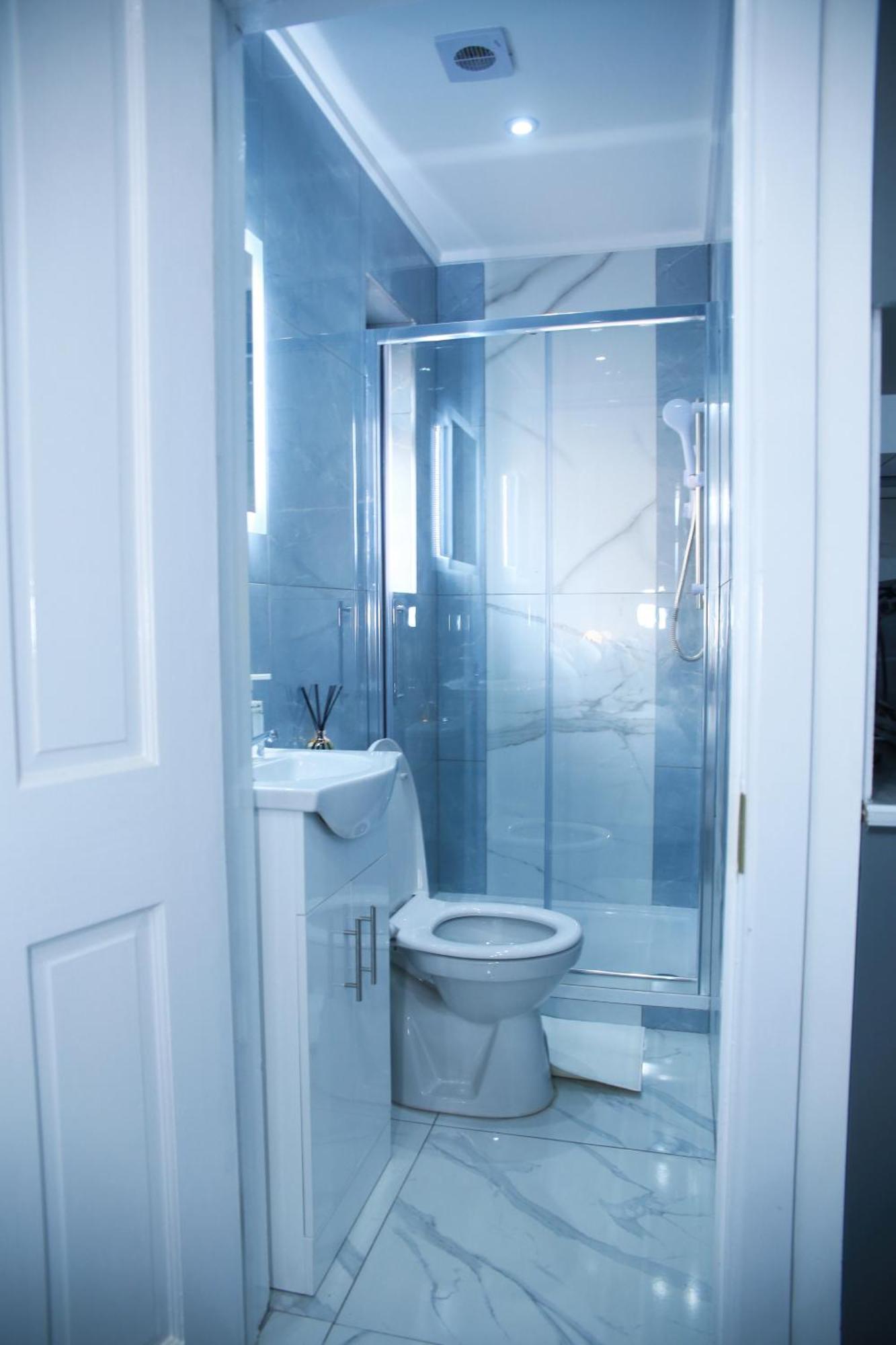 Harrow Luxury Flat With Free Parking. Apartment Лондон Екстериор снимка
